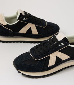 GATE AV BLACK SNAKE GOLD SUEDE NYLON