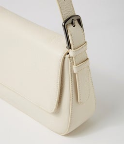 FIGURE YOU OUT AX CHALK LEATHER
