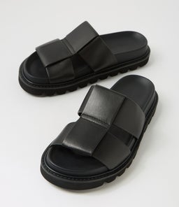 MOON DANCER AX BLACK LEATHER