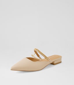 ON THE GO FLAT B2 SAND LEATHER