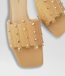 PYRAMID STUD SLIDE B2 TAN LEATHER