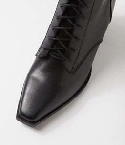 JUMPING SHIP B2 BLACK LEATHER