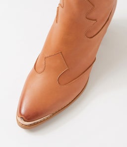 DALLAS WESTERN BOOT B2 TAN LEATHER