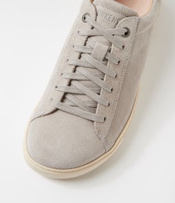 BEND LOW BK STONE COIN SUEDE