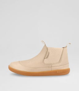 KP TRAVELER BQ OAT MILK LEATHER