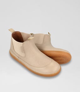 KP TRAVELER BQ OAT MILK LEATHER