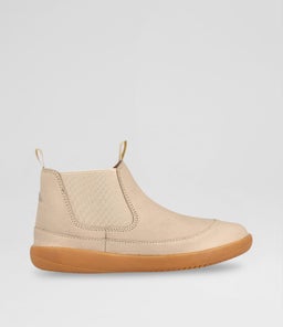 KP TRAVELER BQ OAT MILK LEATHER