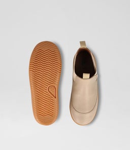 KP TRAVELER BQ OAT MILK LEATHER