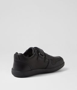 KP LEAP WATERPROOF BQ BLACK LEATHER