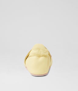 SS SEAHORSE BQ PALE BANANA LEATHER