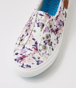 AUSSIE BW OFF WHITE BOHO CANVAS