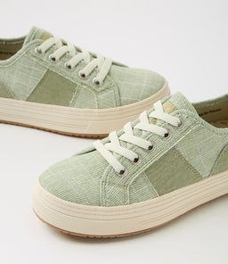 SUPERSMILE BW PISTACHIO CANVAS