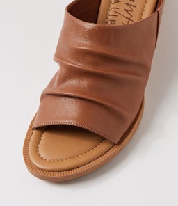 ATLANTAH BW TAN SMOOTH