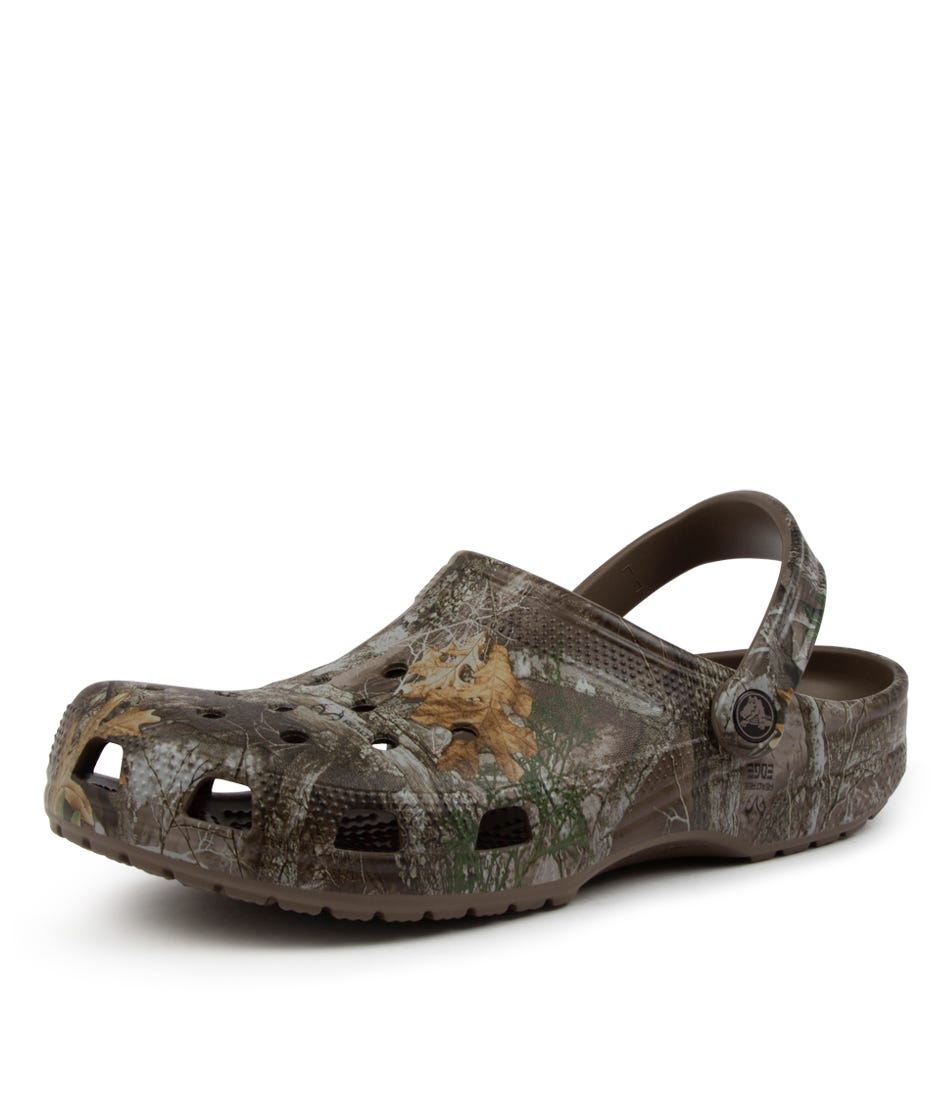 Walnut camo online crocs