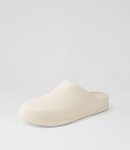 209366 DYLAN CLOG M CC STUCCO CROSLITE