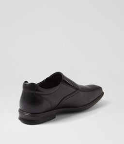 C PETE CF BLACK LEATHER