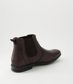 C PORTER CF CHOCOLATE FULL GRAIN LEATHER
