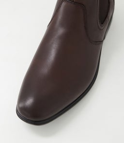C PORTER CF CHOCOLATE FULL GRAIN LEATHER