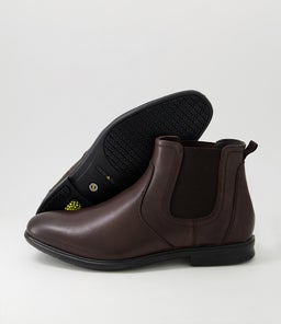 C PORTER CF CHOCOLATE FULL GRAIN LEATHER