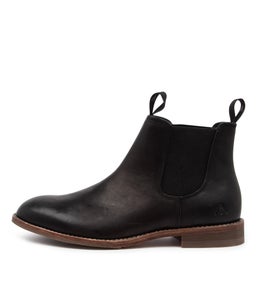 C BRUMBY CF BLACK LEATHER