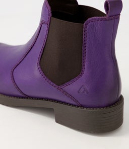 QUAKE CF LT PURPLE LEATHER