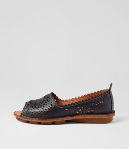 NLYSANDER CF NAVY LEATHER