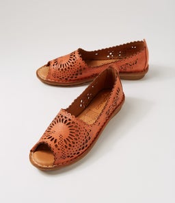 NLYSANDER CF TANGERINE LEATHER