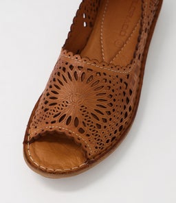 NLYSANDER CF TAN LEATHER
