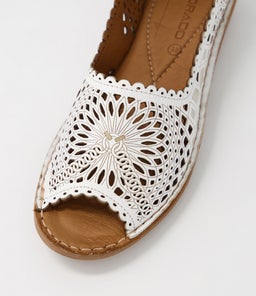 NLYSANDER CF WHITE LEATHER
