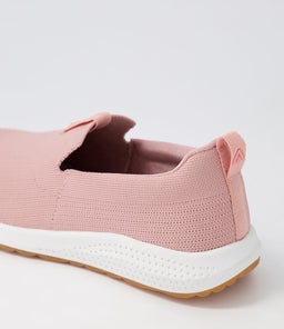 CELCIE CF BLUSH RECYCLED KNIT
