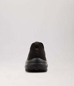 VESSA CF BLACK BLACK MESH
