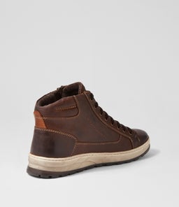 PRESTON CF BROWN PULL UP LEATHER