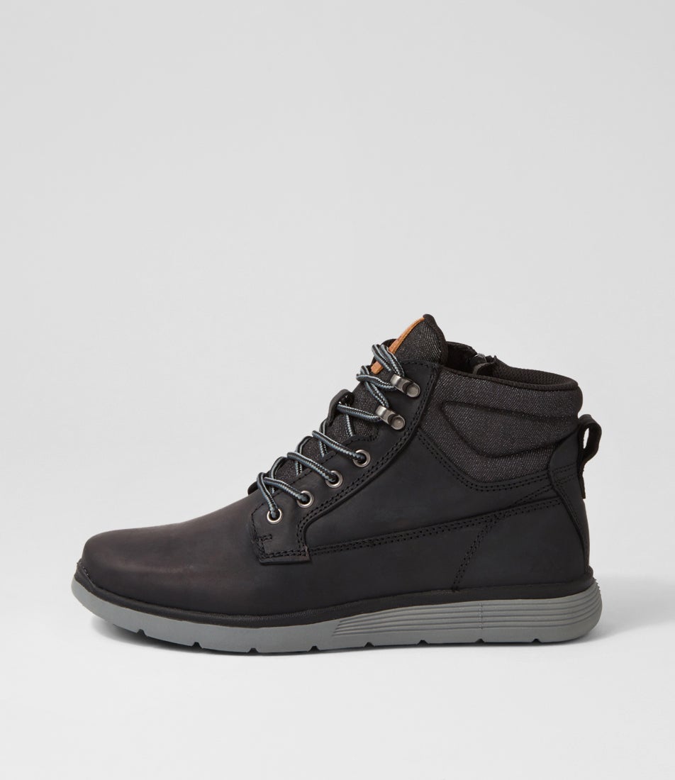 Yrbud Black Crazyhorse Leather Lace Up Boots Yrbud Black Crazyhorse Leather Lace Up Boots