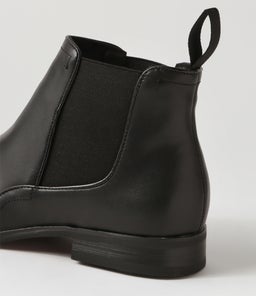 TORRENT CF BLACK LEATHER