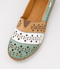 LAZILLI CF GREEN TAN LEATHER