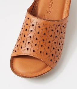 FELICO CF TAN LEATHER