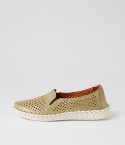 ALOA CF KHAKI LEATHER