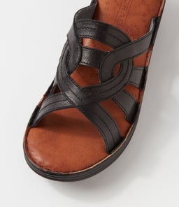 OILA CF BLACK LEATHER