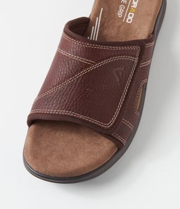 IVER CF DARK BROWN TUMBLE LEATHER