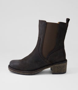 ROMANIA CF DK BROWN SUEDE