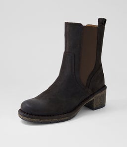 ROMANIA CF DK BROWN SUEDE