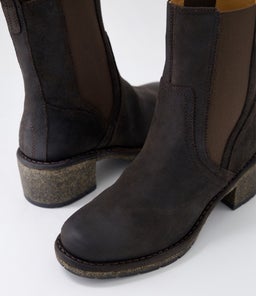 ROMANIA CF DK BROWN SUEDE