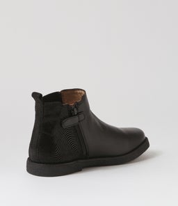 202916 CHELSEA II JNR CK BLACK LEATHER