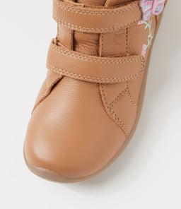 MIA TOT CK TAN LEATHER