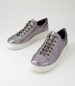 K200645 RUNNER UP CM DK GRAY LEATHER