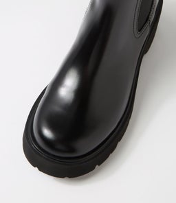K400575 MILAH CM BLACK LEATHER