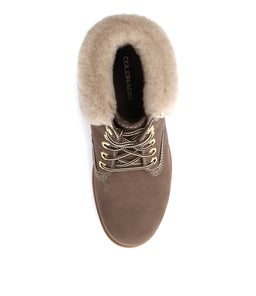QUINCEY CF TAUPE LEATHER