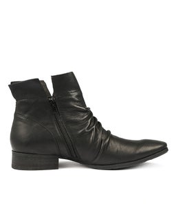 DEPP BLACK LEATHER