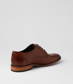 PRIVADO CV TAN LEATHER