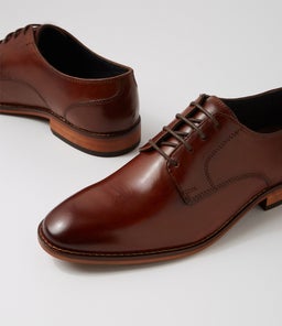 PRIVADO CV TAN LEATHER